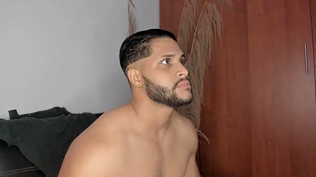 Snapshot of Pier_Simons chatting on 5, 12, 2025 Pier Simons online show from 5, 12, 2025