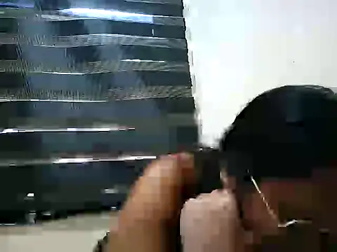 Snapshot of SpankyMyAss69 chatting on 27, 11, 2025 SpankyMyAss69 online show from 27, 11, 2025