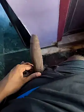 Snapshot of tamilnomad69 chatting on 5, 10, 2025 tamilnomad69 online show from 5, 10, 2025