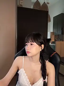 Snapshot of _Meimeibaby_ chatting on 7, 10, 2025 Meimeibaby online show from 7, 10, 2025