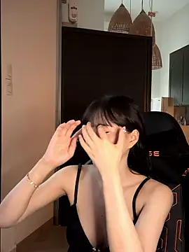 Snapshot of _Meimeibaby_ chatting on 10, 10, 2025 Meimeibaby online show from 10, 10, 2025