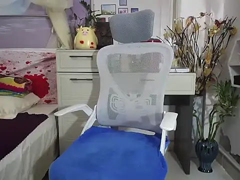 lyly asian online show from 11, 11, 2025