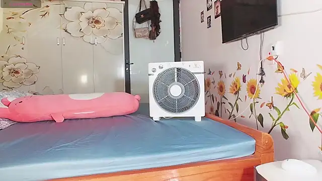 lyly asian online show from 24, 4, 2026