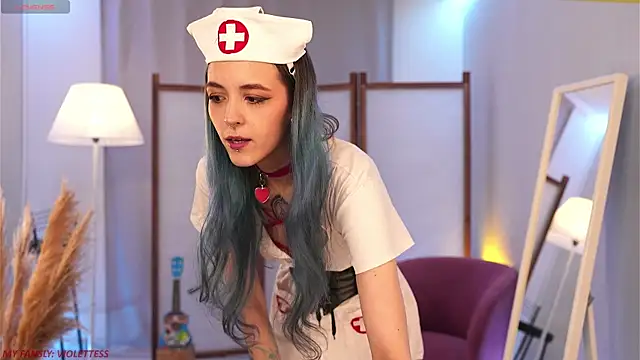 Snapshot of violetesa chatting on 20, 11, 2025 violetesa online show from 20, 11, 2025