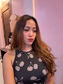 Serenaa rabbit online show from 7, 11, 2025