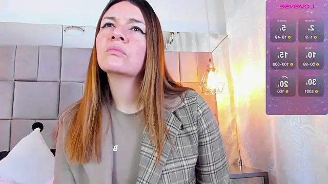 antoneella jones online show from 10, 9, 2025