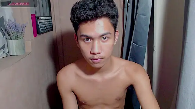 Demure Asian143 online show from 25, 4, 2026