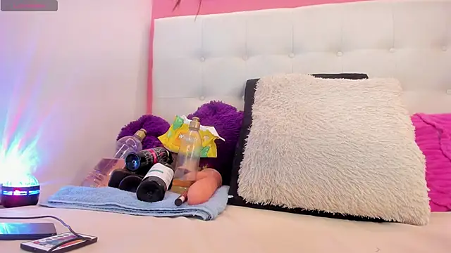 Willow Wright online show from 30, 9, 2025