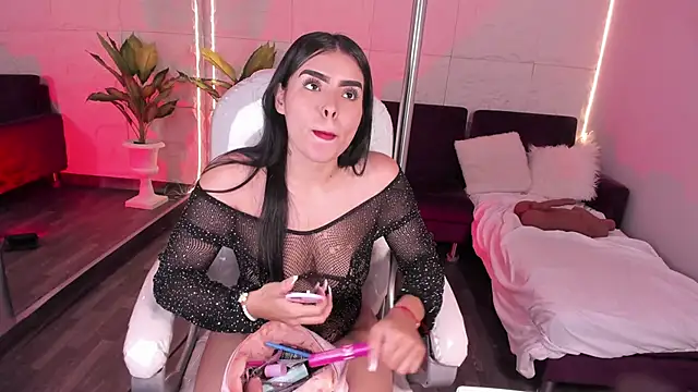 Snapshot of LovelyEyesx chatting on 24, 11, 2025 LovelyEyesx online show from 24, 11, 2025