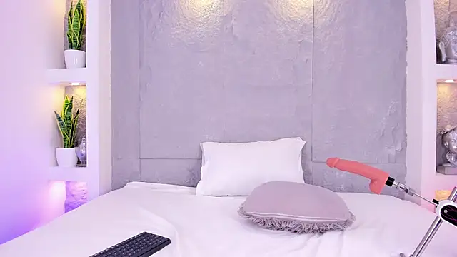 LovelyEyesx online show from 25, 4, 2026