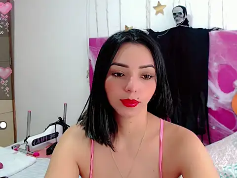 Snapshot of sara_arias00 chatting on 22, 10, 2025 sara arias00 online show from 22, 10, 2025