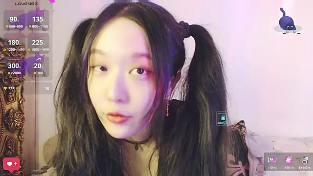 Snapshot of Etherealcat33 chatting on 16, 10, 2025 Etherealcat33 online show from 16, 10, 2025