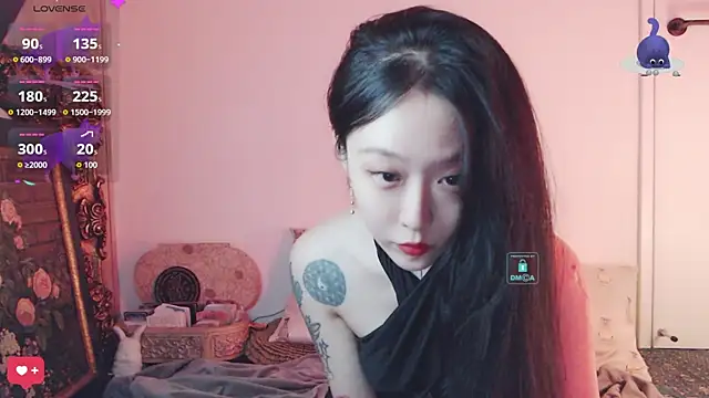 Snapshot of Etherealcat33 chatting on 20, 10, 2025 Etherealcat33 online show from 20, 10, 2025