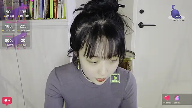 Snapshot of Etherealcat33 chatting on 23, 3, 2026 Etherealcat33 online show from 23, 3, 2026