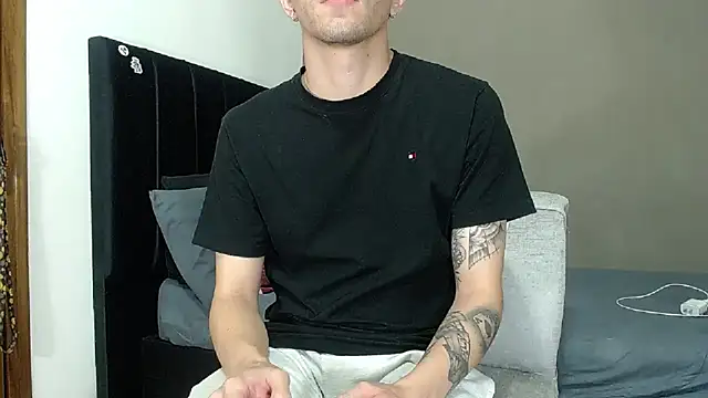 Matteo12  online show from 7, 2, 2026