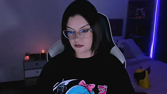 Snapshot of OphelianaRose33 chatting on 20, 9, 2025 OphelianaRose33 online show from 20, 9, 2025