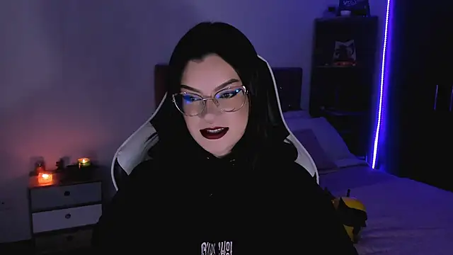 Snapshot of OphelianaRose33 chatting on 25, 9, 2025 OphelianaRose33 online show from 25, 9, 2025