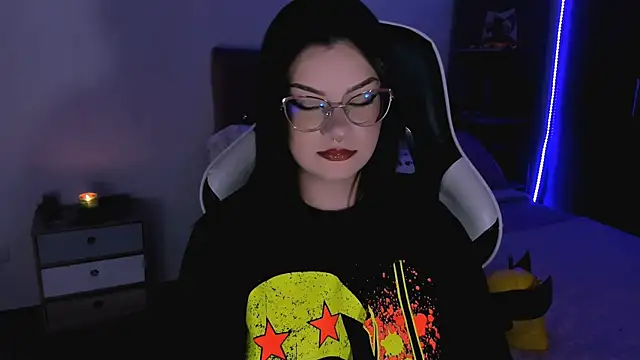 Snapshot of OphelianaRose33 chatting on 26, 9, 2025 OphelianaRose33 online show from 26, 9, 2025