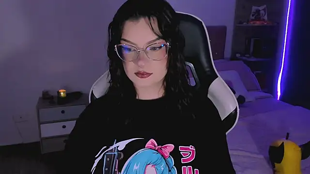 Snapshot of OphelianaRose33 chatting on 27, 9, 2025 OphelianaRose33 online show from 27, 9, 2025