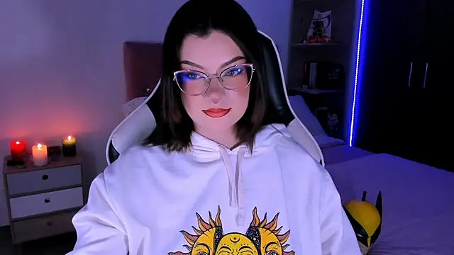 Snapshot of OphelianaRose33 chatting on 19, 10, 2025 OphelianaRose33 online show from 19, 10, 2025