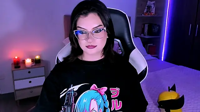 Snapshot of OphelianaRose33 chatting on 24, 10, 2025 OphelianaRose33 online show from 24, 10, 2025