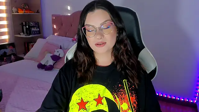 OphelianaRose33 online show from 30, 5, 2026