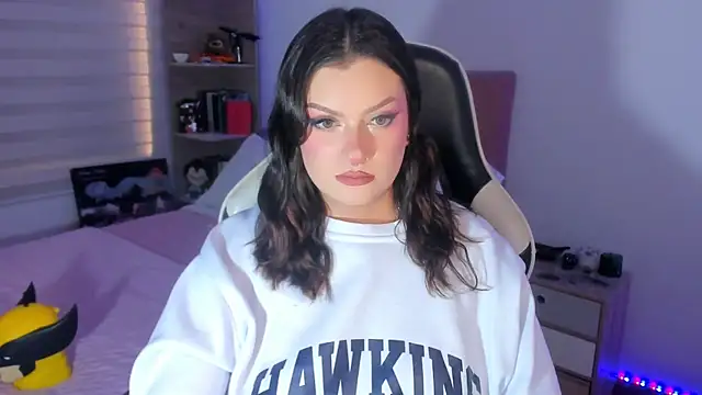 OphelianaRose33 online show from 16, 7, 2026