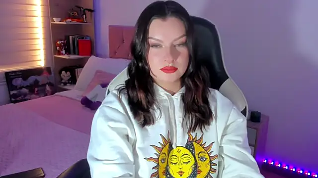 OphelianaRose33 online show from 25, 7, 2026