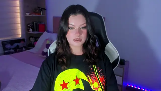 OphelianaRose33 online show from 28, 7, 2026