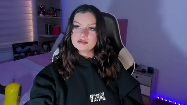 OphelianaRose33 online show from 29, 7, 2026
