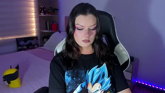 OphelianaRose33 online show from 31, 7, 2026