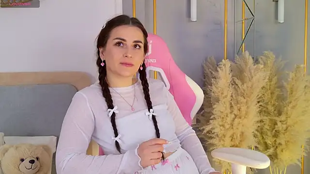 LanaElise online show from 6, 11, 2025