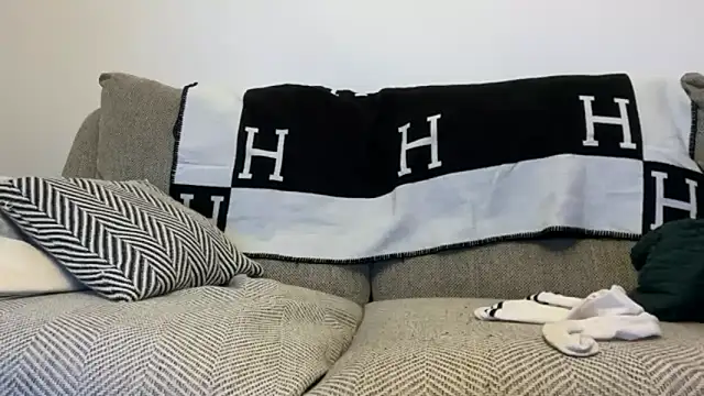 That English Rose  online show from 20, 10, 2025