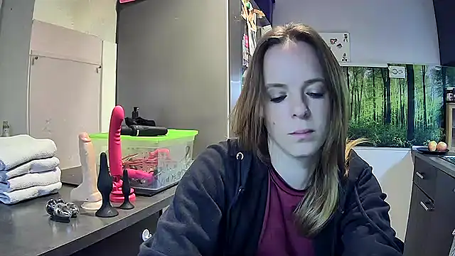 Snapshot of SexyMilf_37 chatting on 9, 10, 2025 SexyMilf 37 online show from 9, 10, 2025