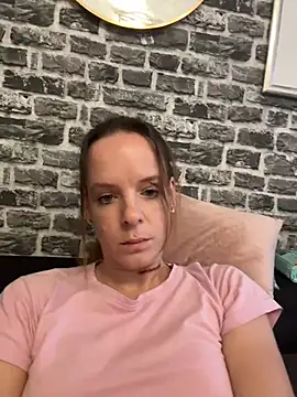 Snapshot of SexyMilf_37 chatting on 1, 11, 2025 SexyMilf 37 online show from 1, 11, 2025