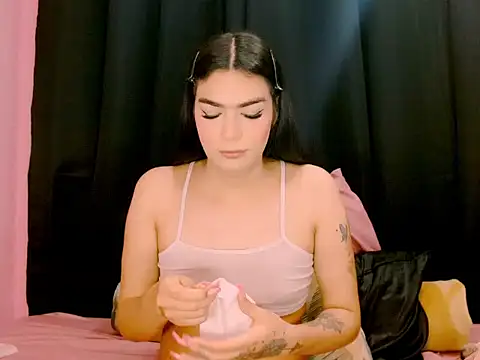 Snapshot of _crystal23_ chatting on 10, 1, 2026 crystal23 online show from 10, 1, 2026