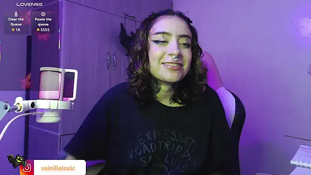 Snapshot of vainilla_doll chatting on 3, 12, 2025 vainilla doll online show from 3, 12, 2025