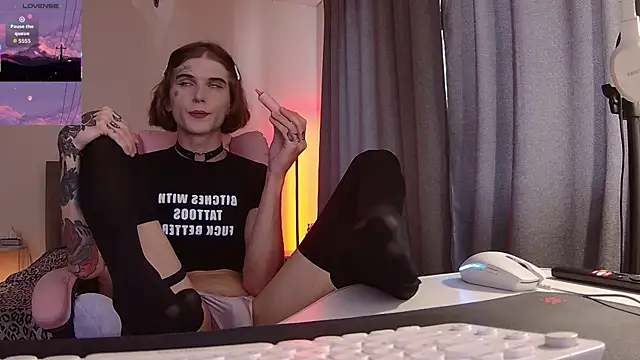 midwestemoqueen online show from 2, 8, 2026