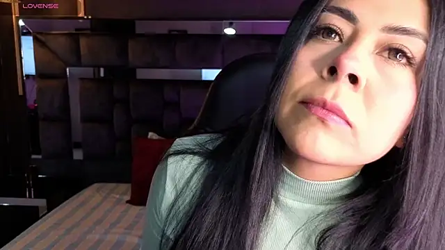 Aniajoness  online show from 20, 11, 2025