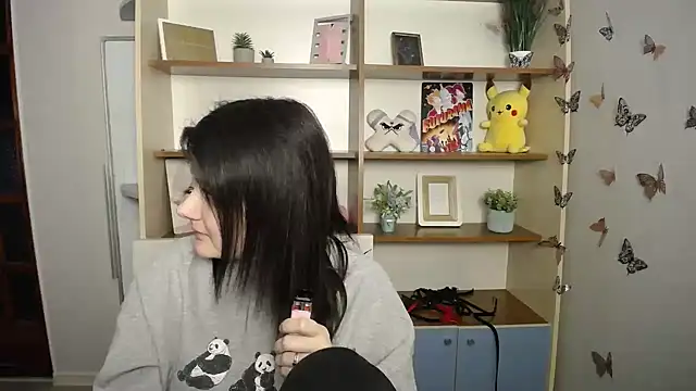 Katrin kiss  online show from 10, 4, 2026