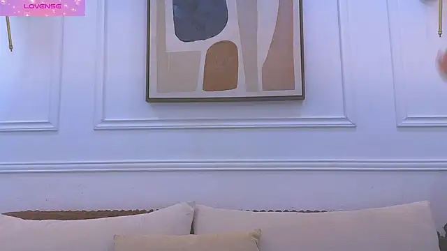 Daisy Price online show from 6, 4, 2026