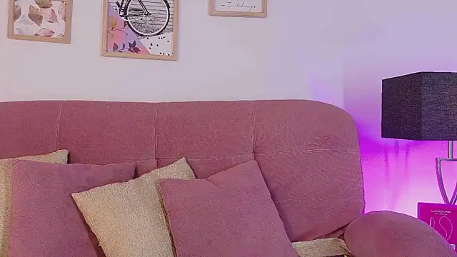 Karina2Smith online show from 17, 6, 2026