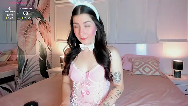 Bambi cutee online show from 9, 11, 2025