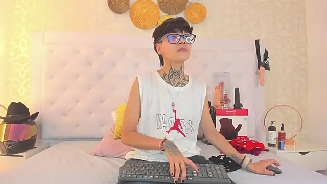 Snapshot of b3k_afrodict chatting on 20, 10, 2025 b3k afrodict online show from 20, 10, 2025