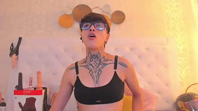 Snapshot of b3k_afrodict chatting on 25, 10, 2025 b3k afrodict online show from 25, 10, 2025