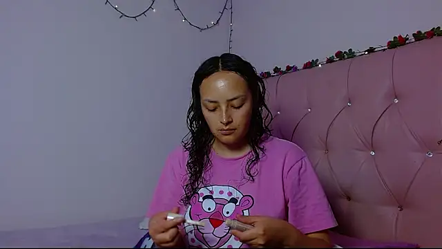 manumeow1 online show from 4, 12, 2025