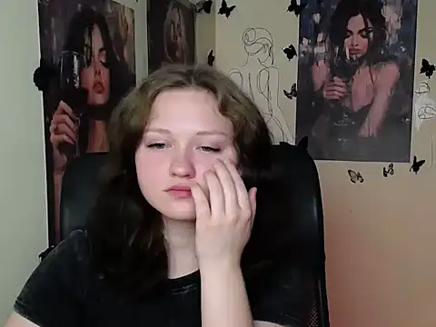 LadyAlice  online show from 23, 7, 2026