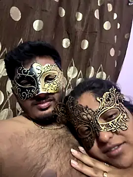 Snapshot of VVcouple chatting on 8, 9, 2025 VVcouple online show from 8, 9, 2025