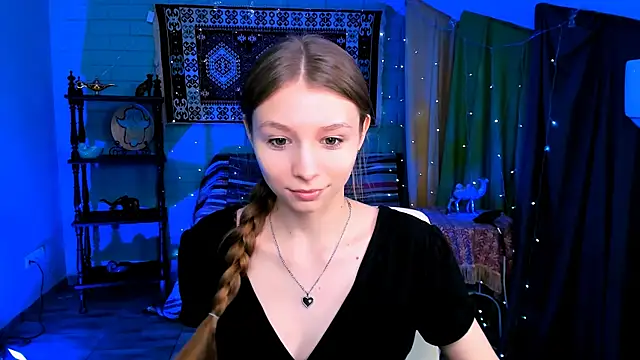 JulieDaniel online show from 13, 4, 2026