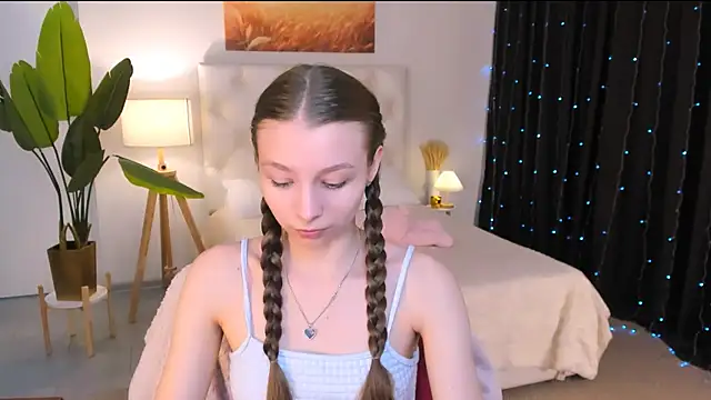 JulieDaniel online show from 15, 4, 2026